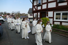 Feier der 1. Heiligen Kommunion in Sankt Crescentius (Foto: Karl-Franz Thiede)